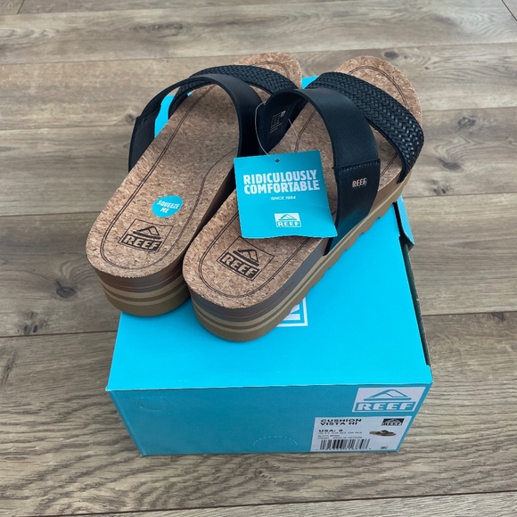 NWT Women’s Reef Cushion Vista Hi Sandals Size 8 - Picture 1 of 6